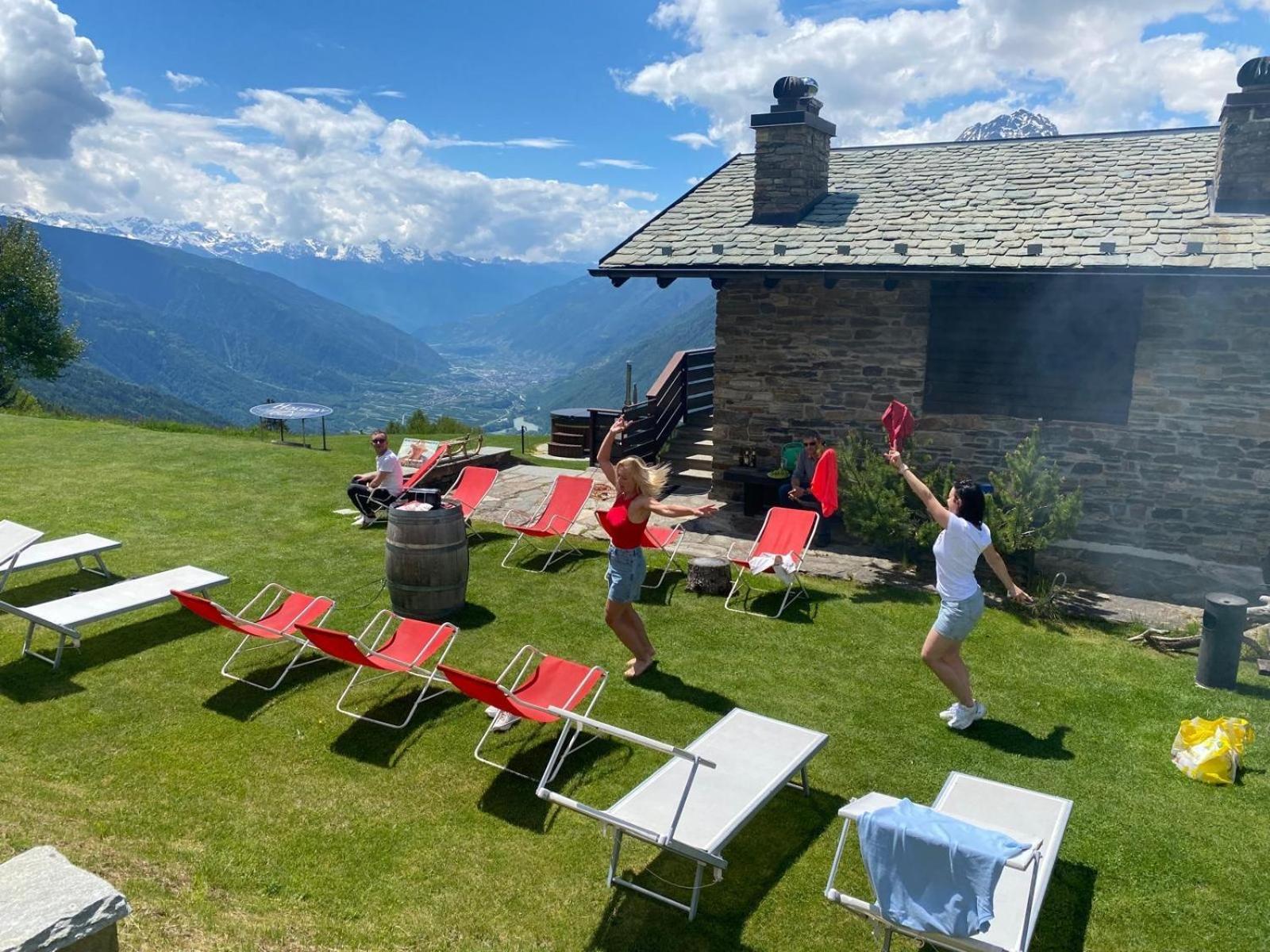 Holiday Creek Mortirolo Mazzo di Valtellina Bagian luar foto